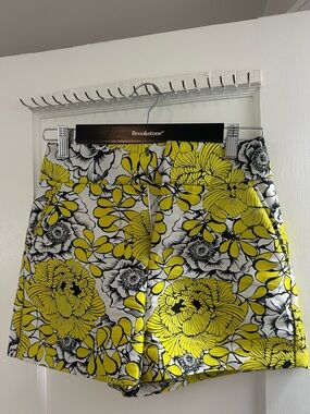 Alice + Olivia Yellow Black White Floral Shorts